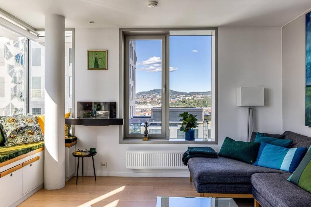 Modern 2Bed Room Sea View Apartment @ Oslo Barcode 외부 사진