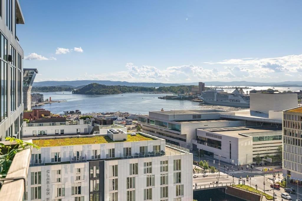 Modern 2Bed Room Sea View Apartment @ Oslo Barcode 외부 사진