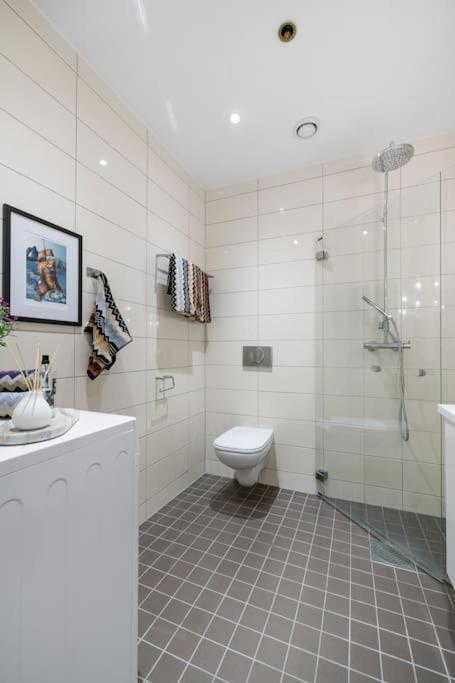 Modern 2Bed Room Sea View Apartment @ Oslo Barcode 외부 사진