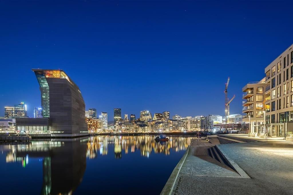 Modern 2Bed Room Sea View Apartment @ Oslo Barcode 외부 사진